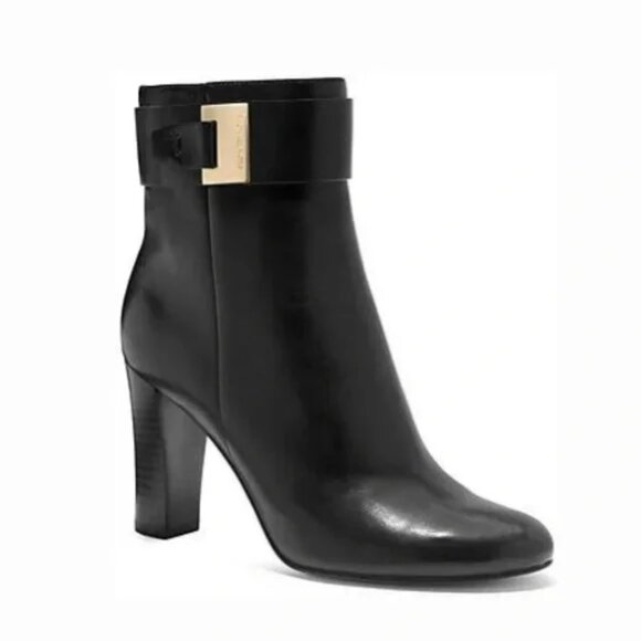 Michael Kors Guiliana black Soft leather Side zip Gold Logo Ankle strap Boots 9M - Picture 1 of 13